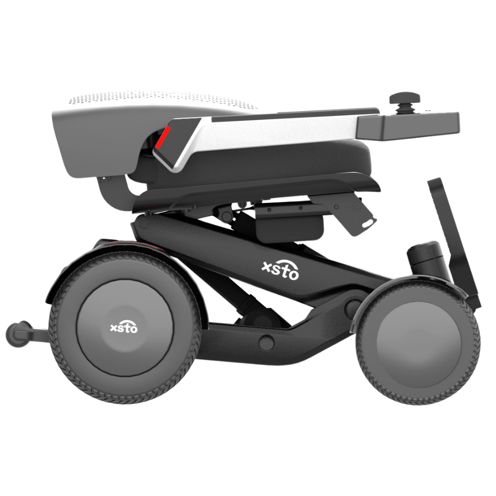 P212 XSTO M4U Hafif Akülü Tekerlekli Sandalye