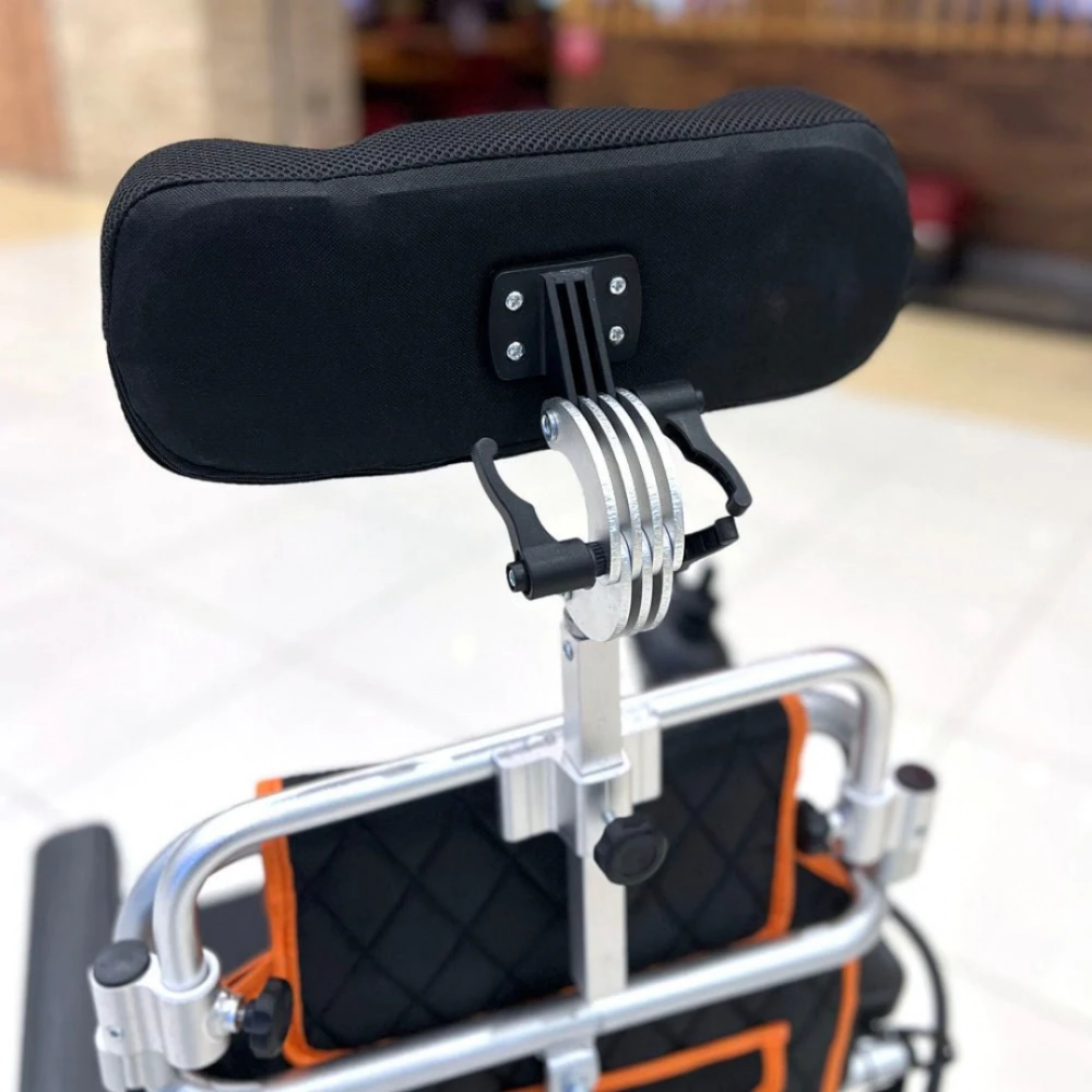 P206 Ultra Hafif Katlanabilir Akülü Sandalye