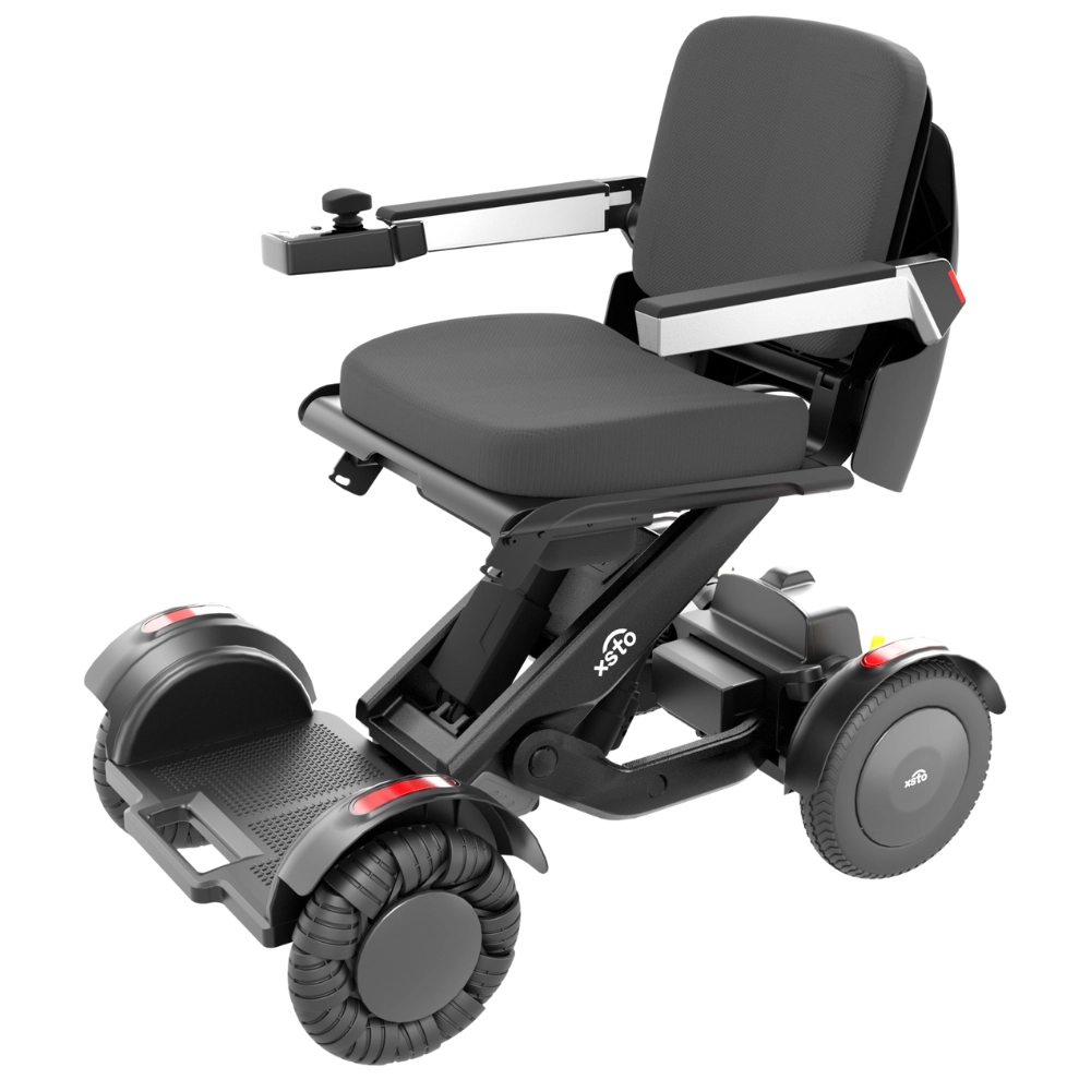 P212 XSTO M4U Hafif Akülü Tekerlekli Sandalye