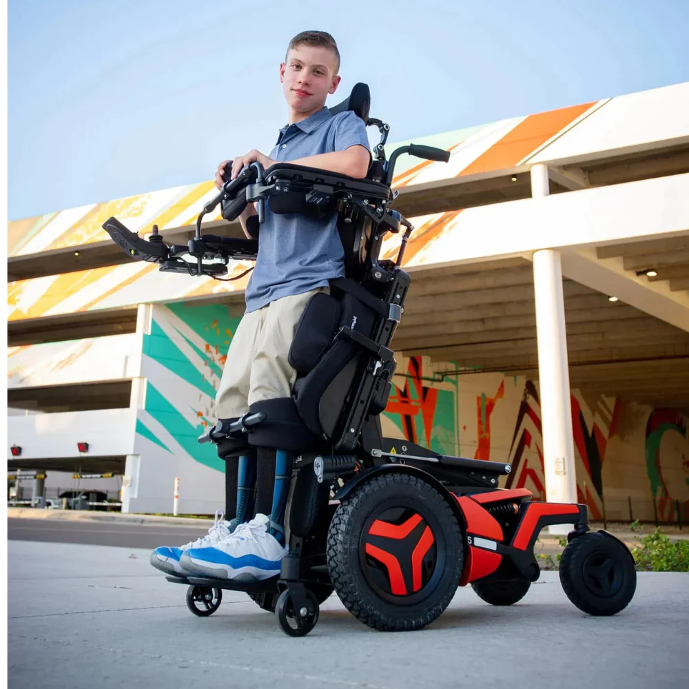 Permobil F5 Corpus VS Ayağa Kaldırma Özellikli Akülü Sandalye