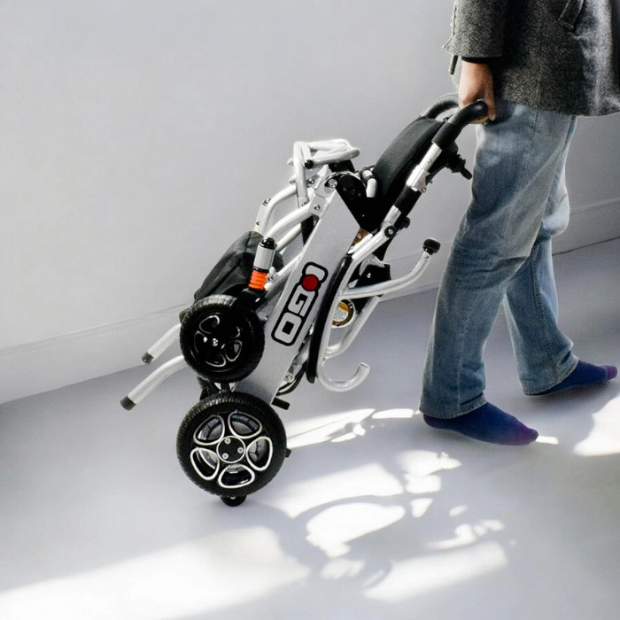 PRİDE i Go Katlanabilir Hafif Akülü Sandalye