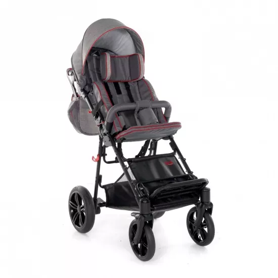 MyWam’ın ZEFIR çocuk puseti ,siyah ve beyaz şase renk seçeneğine sahip,  boyu 80 ile 130 cm arasında ve maksimum vücut ağırlığı 40 kg’a kadar olan özel çocuklar için tasarlandı 