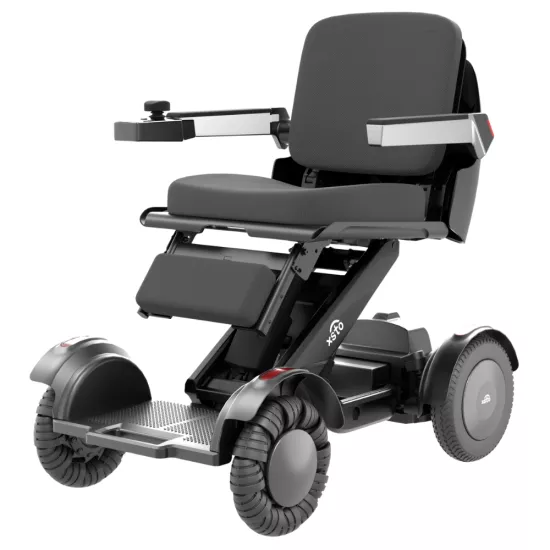 Poylin P213 XSTO M4 Hafif Akülü Tekerlekli Sandalye